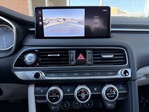 Used 2022 Genesis G70 2.0T w/ Prestige Package RWD image 19
