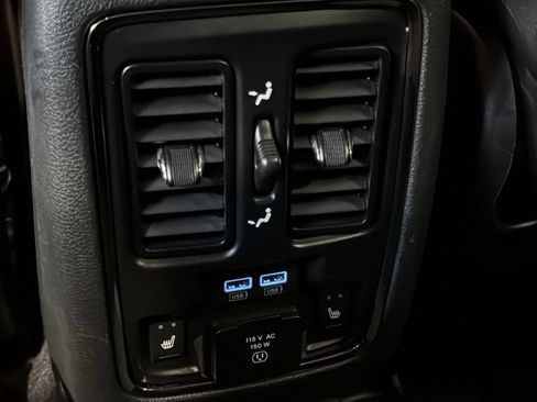 Used 2019 Jeep Grand Cherokee Summit AWD/4WD image 17