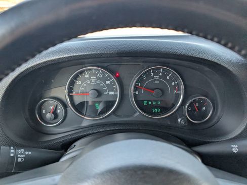 Used 2014 Jeep Wrangler Unlimited Sahara w/ Connectivity Group image 15