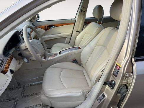 Used 2006 Mercedes-Benz E 350 Sedan image 10