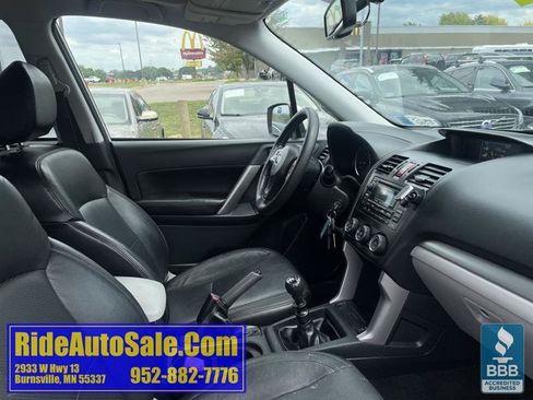 Used 2015 Subaru Forester 2.5i Premium AWD/4WD image 14