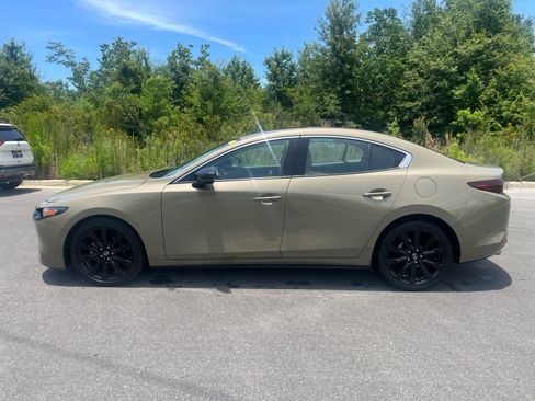 Used 2024 MAZDA MAZDA3 s AWD/4WD image 3