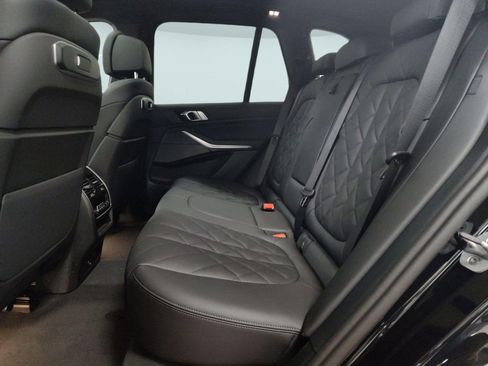 Used 2026 BMW X5 xDrive40i w/ M Sport Package image 13