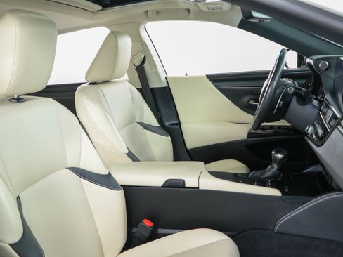Used 2022 Lexus ES 350 w/ Premium Package FWD image 27