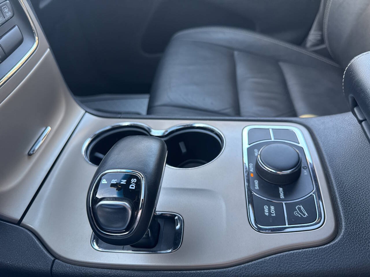 Used 2014 Jeep Grand Cherokee Limited AWD/4WD image 33