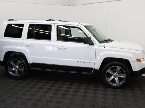 Used 2016 Jeep Patriot High Altitude FWD image 4