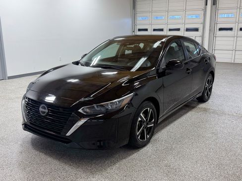 Used 2024 Nissan Sentra SV image 8