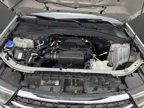 Used 2020 Ford Explorer XLT image 45