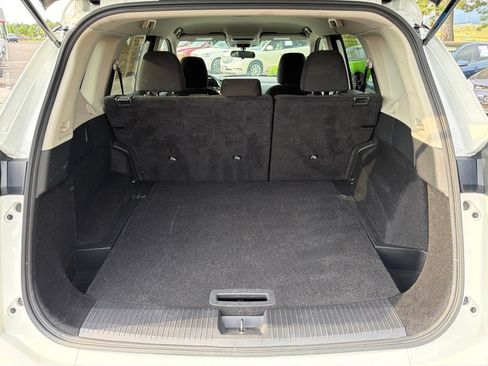 Used 2024 Nissan Rogue S AWD/4WD image 18