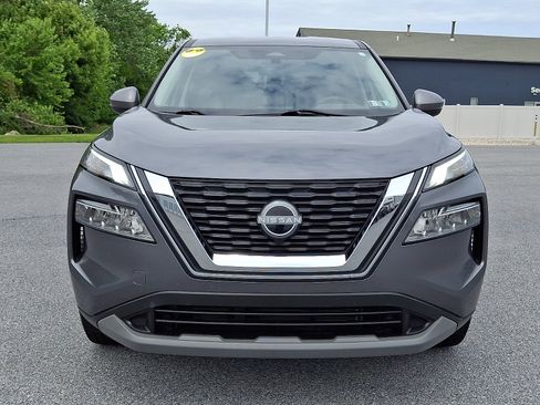 Used 2022 Nissan Rogue SV AWD/4WD image 2