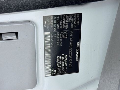 Used 2016 Mercedes-Benz Sprinter 2500 image 32