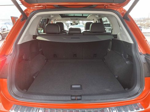 Used 2019 Volkswagen Tiguan SEL Premium image 28
