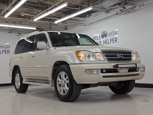 Used 2004 Lexus LX 470 4WD image 17
