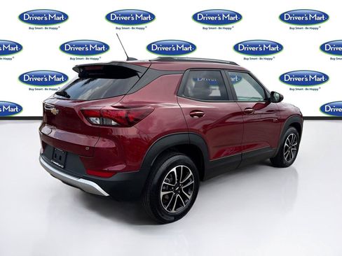 Used 2025 Chevrolet TrailBlazer LT FWD image 7