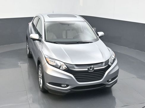 Certified 2017 Honda HR-V EX image 3