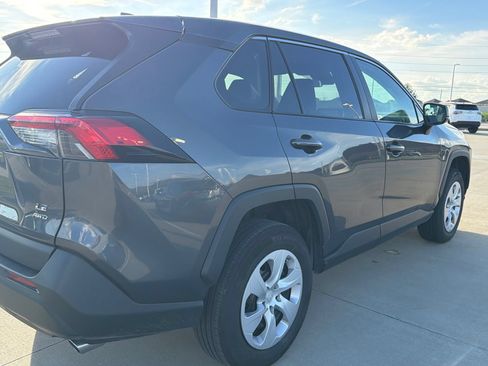 Used 2025 Toyota RAV4 LE AWD/4WD image 3