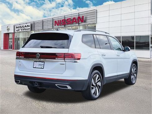 Used 2024 Volkswagen Atlas SE image 4