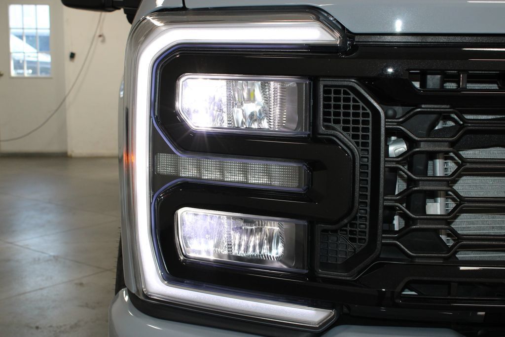 New 2026 Ford F350 Lariat w/ Black Appearance Package AWD/4WD image 11