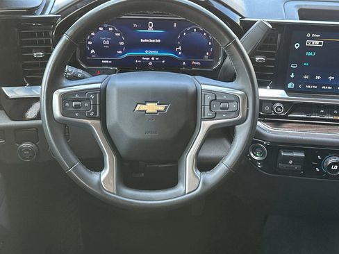 Used 2025 Chevrolet Silverado 1500 LT RWD image 14
