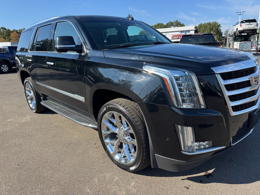 Used 2018 Cadillac Escalade Luxury AWD/4WD image 12