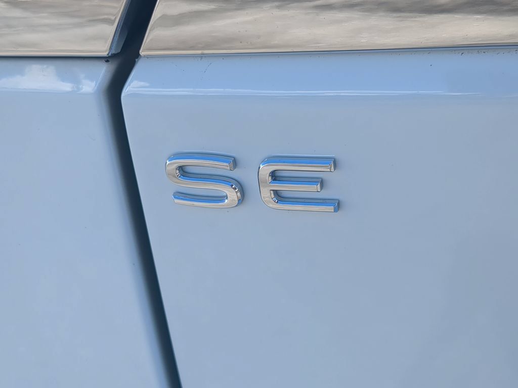 Certified 2024 Volkswagen Atlas SE FWD image 10