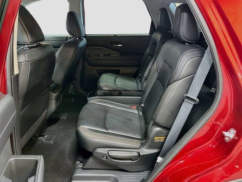 Used 2024 Nissan Pathfinder SL w/ SL Premium Package AWD/4WD image 36