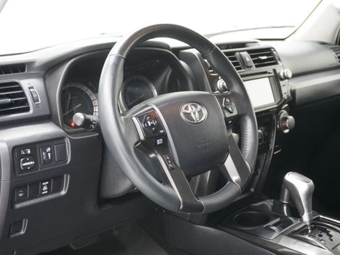 Used 2016 Toyota 4Runner TRD Pro AWD/4WD image 11