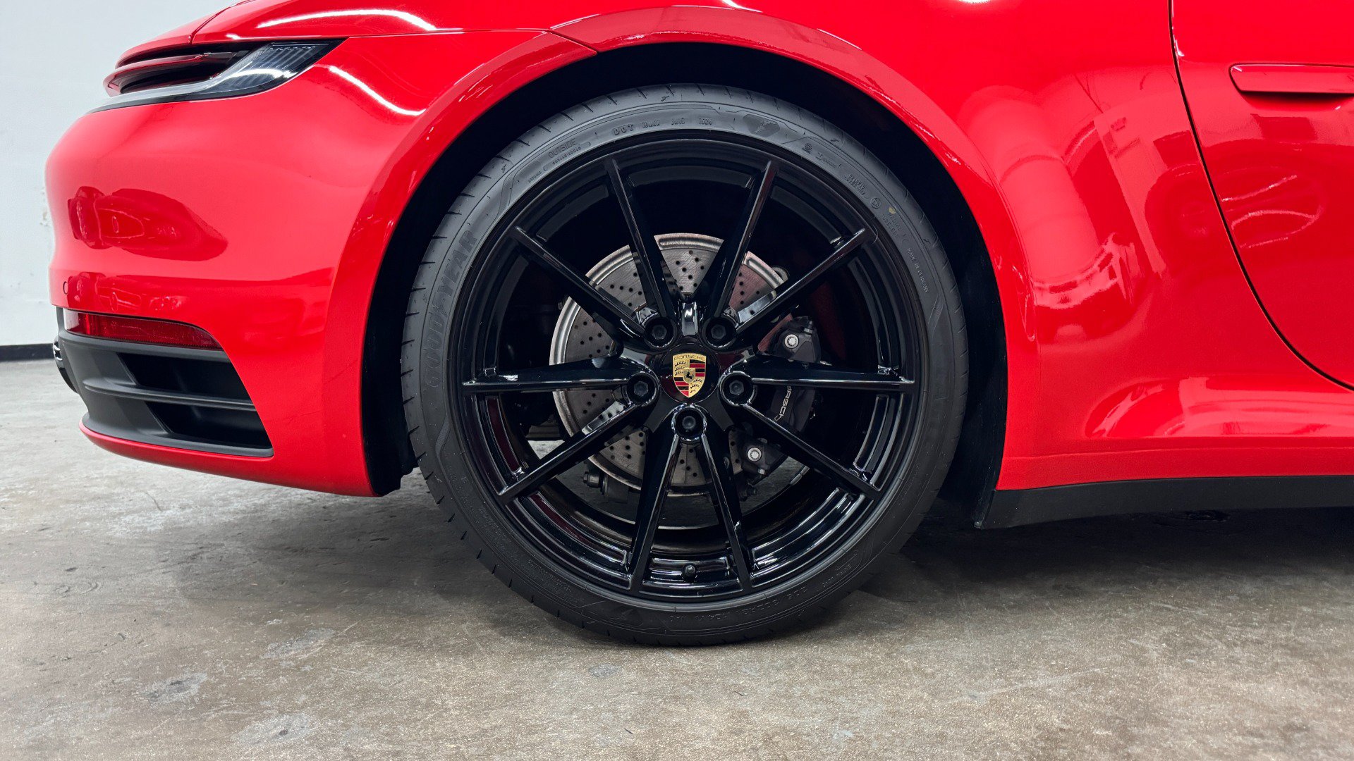 Used 2022 Porsche 911 Carrera RWD image 49
