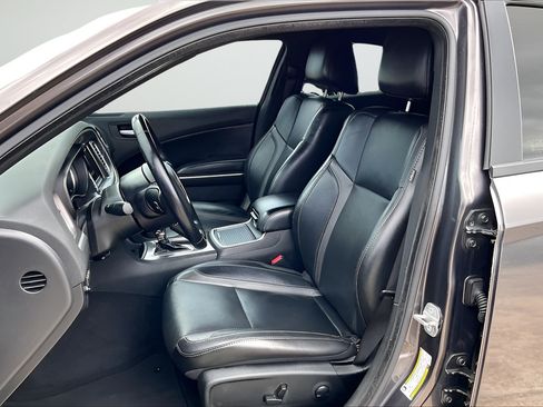 Certified 2022 Dodge Charger SXT w/ Leather Interior Group RWD image 17