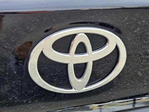 Used 2025 Toyota Camry LE image 13