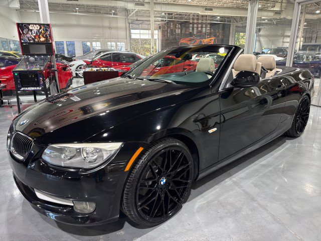 Used 2011 BMW 328i Convertible RWD image 1