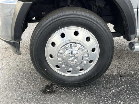 Used 2024 RAM 4500 SLT w/ Quick Order Package 2YG SLT image 11