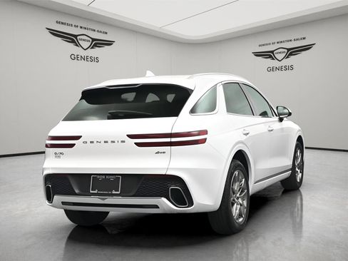 Used 2025 Genesis GV70 2.5T w/ Select Package AWD/4WD image 24