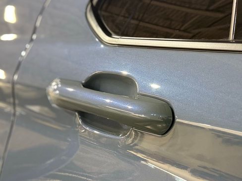 Used 2025 Ford Explorer Active w/ Active Comfort Package image 15