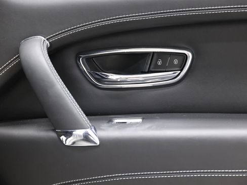 Used 2018 Bentley Bentayga Onyx Edition AWD/4WD image 86