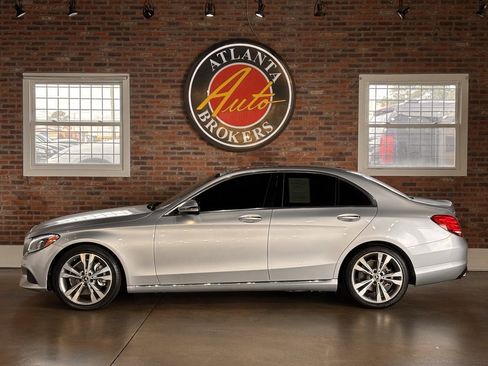 Used 2018 Mercedes-Benz C 300 Sedan image 7