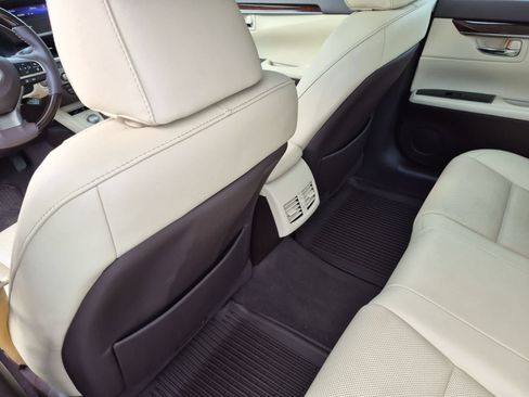 Used 2017 Lexus ES 350 w/ Navigation System Package FWD image 18