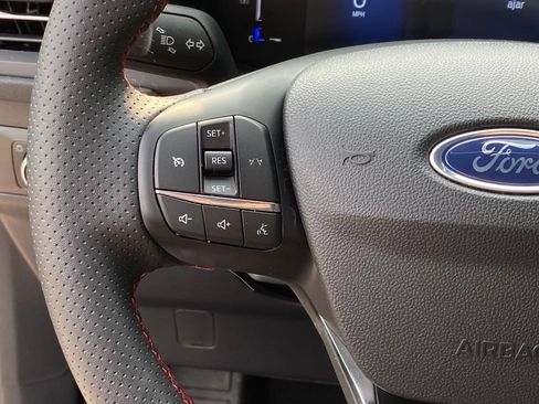 Used 2025 Ford Escape ST-Line AWD/4WD image 14