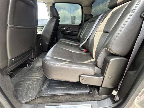 Used 2014 GMC Sierra 2500 Denali w/ Suspension Package, Off-Road image 26