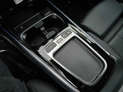 New 2025 Mercedes-Benz GLA 250 4MATIC image 39