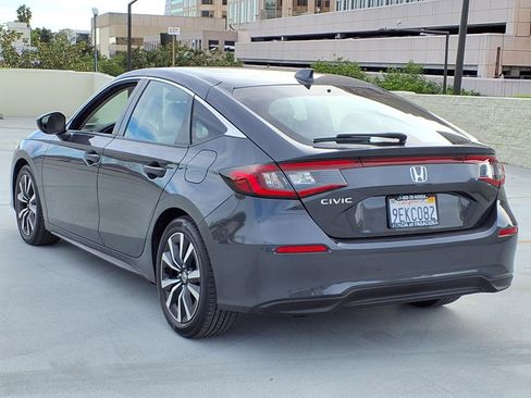 Used 2023 Honda Civic EX-L image 6