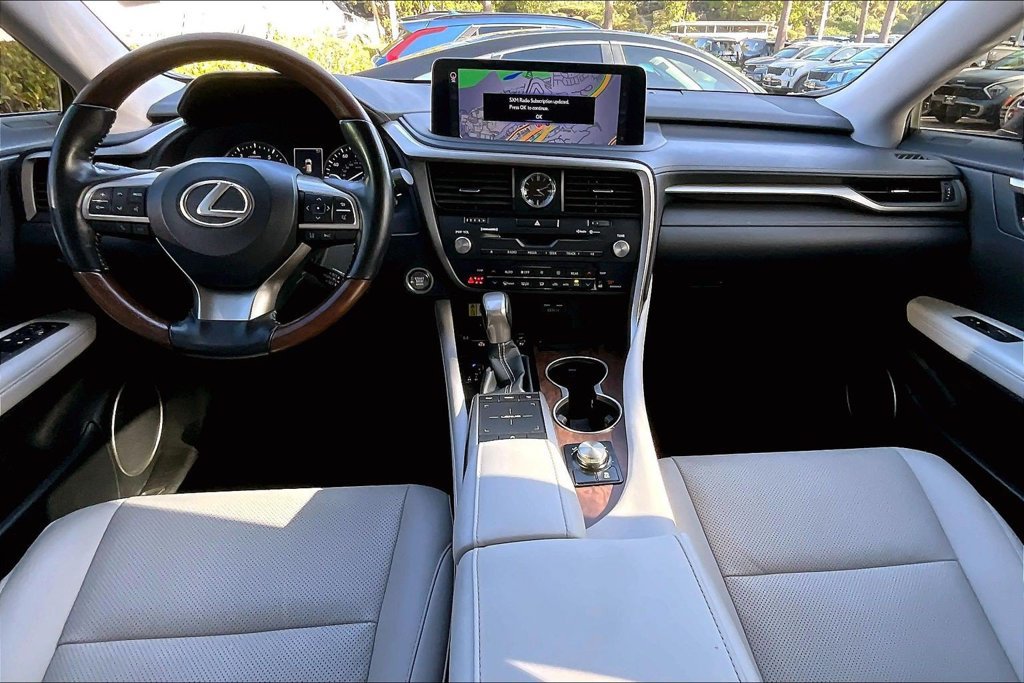 Used 2022 Lexus RX 350L FWD w/ Premium Package image 11