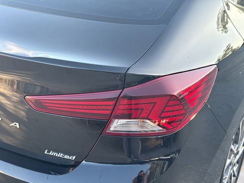 Used 2020 Hyundai Elantra Limited w/ Ultimate Package 03 image 26