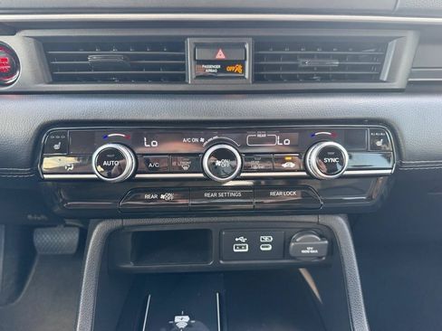 Used 2025 Honda Pilot EX-L image 27