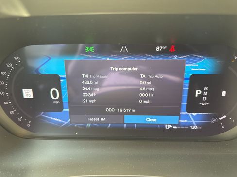 Used 2024 Volvo XC60 B5 Plus AWD/4WD image 10