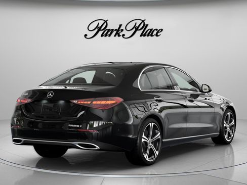Used 2025 Mercedes-Benz C 300 Sedan image 19