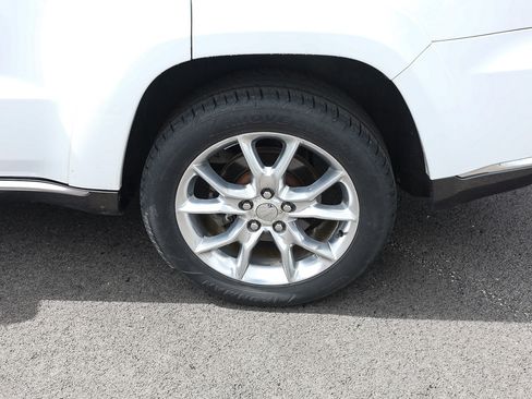 Used 2016 Jeep Grand Cherokee Summit AWD/4WD image 4