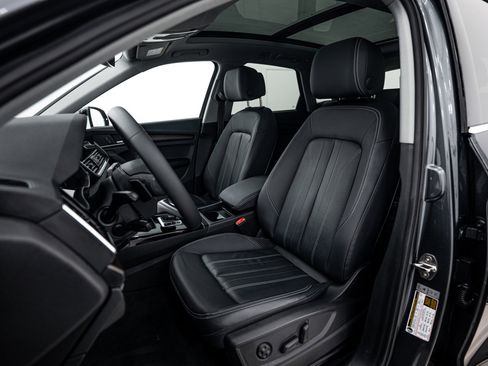 Certified 2023 Audi Q5 2.0T Premium w/ Convenience Package AWD/4WD image 15