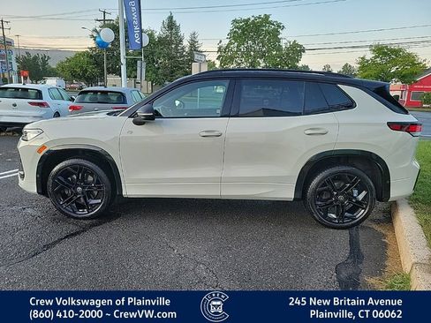 Used 2025 Volkswagen Tiguan SE R-Line AWD/4WD image 25