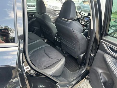 Used 2023 Subaru Forester Premium AWD/4WD image 29